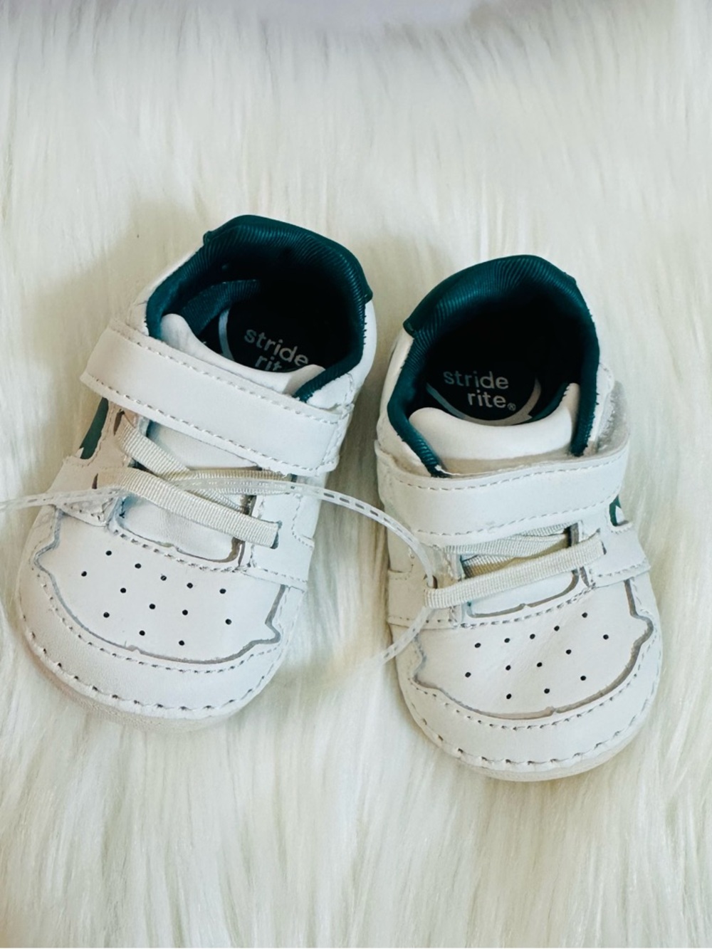 Stride Rite White & Teal Star Velcro Toddler Sneaker - Picture 10 of 12